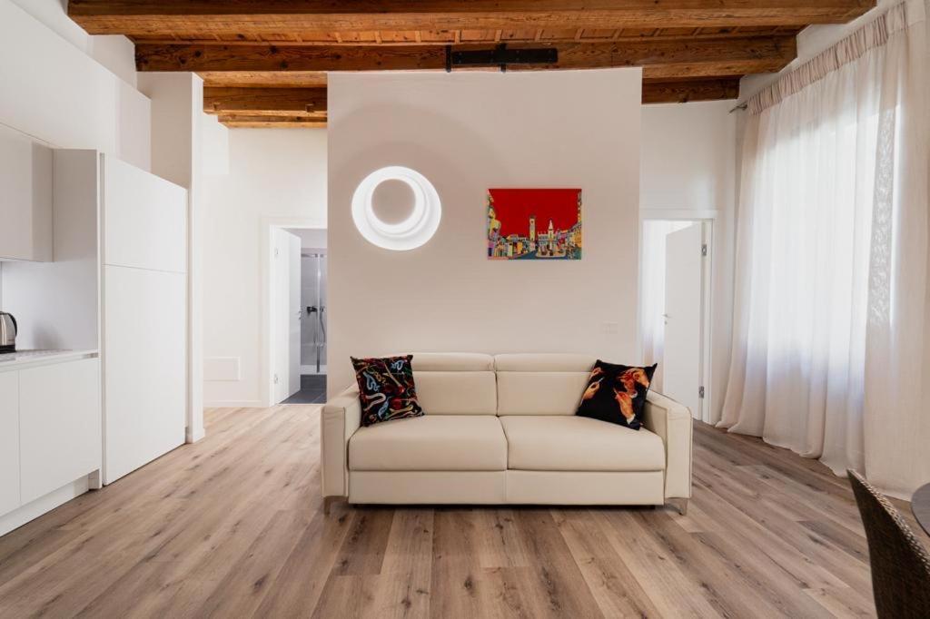 Flores Home Vérone Extérieur photo